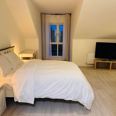 King Room With Ensuite In Dublin Клондалкин Екстериор снимка
